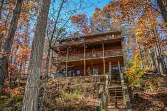 Exterior 4 Riversong - Beautiful Cabin Located on Coosawattee River Game Room and Hot tub