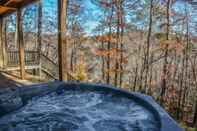 Entertainment Facility Riversong - Beautiful Cabin Located on Coosawattee River Game Room and Hot tub