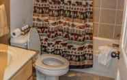 In-room Bathroom 5 Riversong - Beautiful Cabin Located on Coosawattee River Game Room and Hot tub