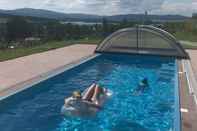 Swimming Pool Luxury 10-bed Villa - Near to ski Areas