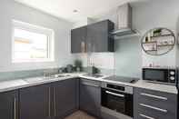 Kamar Tidur Stylish Serviced Apartment in Reading