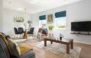 Ruang untuk Umum 7 Stylish Serviced Apartment in Reading