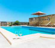 Kolam Renang 3 Ta'wigi, Sunset View, Villa & Pool Gozo