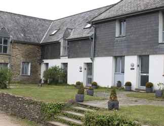 Exterior 2 Stunning 3-bed Cottage Near Totnes South Devon