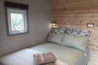 Bedroom Rowan - Luxury Glamping Pod, Laneast, Cornwall