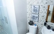 Toilet Kamar 7 Diamond Apartment