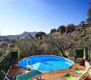 Swimming Pool 6 Il Frantoio The Countryside Villa