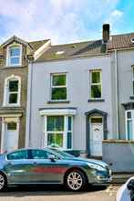 Exterior 4 Captivating 3-bed House in Swansea Town Center