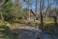 Exterior Cobb Creek Cabins