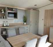 Bedroom 3 The Sea Breeze - Captivating Caravan in Camber