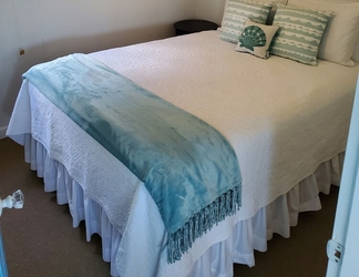 Bedroom 2 Acadia Bay Cottages