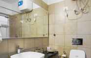 In-room Bathroom 4 2B-Mukteshwar-109 by bnbmehomes