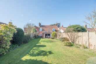 Exterior 4 Baxter House, Wangford