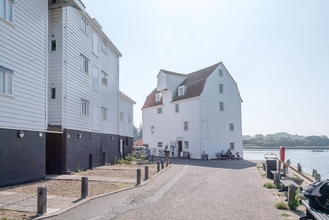 Exterior 4 The Old Granary Cottage, Woodbridge