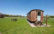 Exterior 2 Honeysuckle Farm Hut 1 - Suffolk Farm Holidays