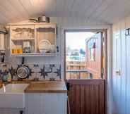 Bedroom 7 Bo Peep, Shepherds Hut, Thorpeness,