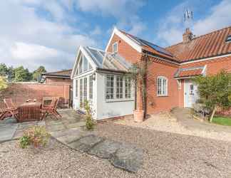 Exterior 2 Little Cottage, Wickham Market