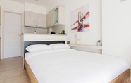 Kamar Tidur 5 Modern Athens Studio by Cloudkeys