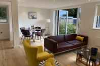 Common Space CH Apt 4 2bed in Bath