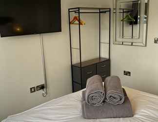 Phòng ngủ 2 CH Apt 5 2bed in Bath