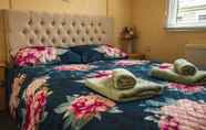Phòng ngủ 5 2 Bedroom Caravan in Lochlands Leisure Park