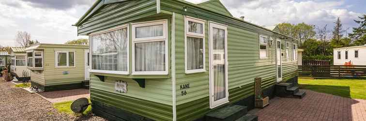 Exterior 2 Bedroom Caravan in Lochlands Leisure Park