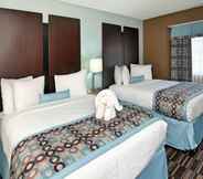 Bedroom 6 SureStay Plus Hotel by Best Western Elizabeth City