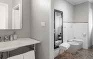 In-room Bathroom 6 Acquario Genova12 300mt From Sea Centre