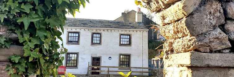 Exterior Turner - En-suite Room in Canalside Guesthouse