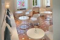 Bar, Cafe and Lounge Relais la Ghinghetta