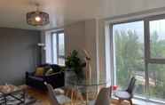 Ruang Umum 4 Beautiful 1-bed Apartment in Manchester City