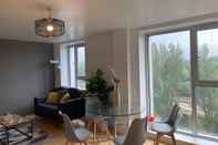 Ruang Umum Beautiful 1-bed Apartment in Manchester City