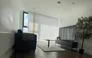 Lobby 3 Luxury 2-bed Apartment in Manchester With Parking