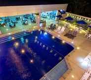 Kolam Renang 4 Hotel Oasis De La Colina Boutique