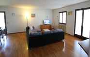 อื่นๆ 6 Great and Cozy Apartment With Beautiful Terrace With View - Garage by Beahost