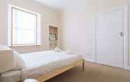 Others 6 Cosy 2 Bedroom Home in Edinburgh in a Great Location