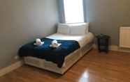 Kamar Tidur 6 4 Bedroom, 8 bed Apartment,free Parking