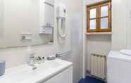 In-room Bathroom 5 Il Borgo Apartments B4 - Sv-d600-bove3h1b