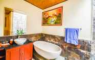 In-room Bathroom 6 Villa Tirtha Amertha Ubud