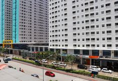 Khác 2 Nice And Strategic Studio At Green Pramuka Apartment