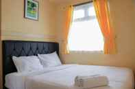 ห้องนอน Nice And Colorfull 2Br At Green Pramuka City Apartment