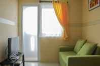 พื้นที่สาธารณะ Nice And Colorfull 2Br At Green Pramuka City Apartment