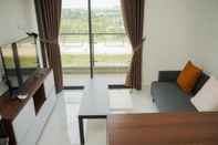 Common Space Comfort And Minimalist 2Br At Sky House Bsd Apartment