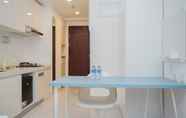 ห้องนอน 4 Warm And Homey Studio Room At Sky House Bsd Apartment