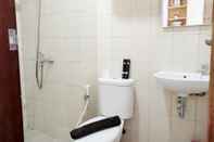 In-room Bathroom Homey Studio At Vida View Makassar Apartment