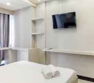 Kamar Tidur 3 Modern Minimalist Studio Apartment At East Coast Mansion