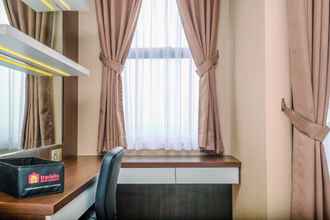 Kamar Tidur 4 Comfortable And Modern Studio Transpark Cibubur Apartment