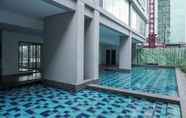 Kolam Renang 3 Premium And Comfortable 2Br Apartment At Royal Olive Residence