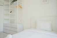 Kamar Tidur Nice And Minimalist Studio At Sky House Bsd Apartment