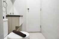 Toilet Kamar Cozy Stay And Homey 2Br Vida View Apartment